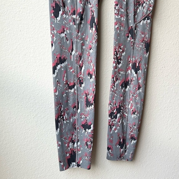 Lululemon Fast and Free High Rise Tight 25" Floral Flux Multi Sz 4 - Picture 8 of 16